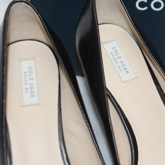 Cole Haan Vista Pump Black Leather Shoe - Picture 4 of 12